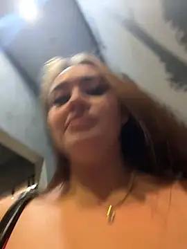 KiraSunshine webcam