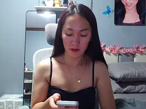 babysuckerxxx webcam