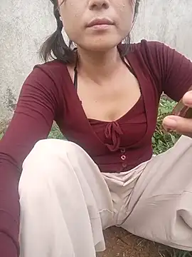 Linda-yiyi webcam