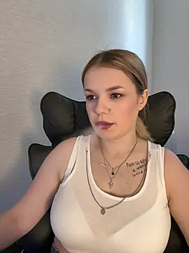 KimEvanss webcam