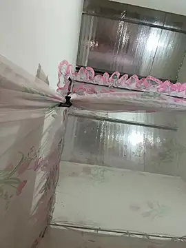 Aria_Maya webcam