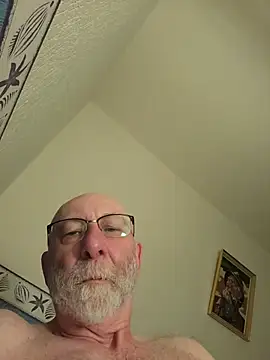 briochin live cam on StripChat