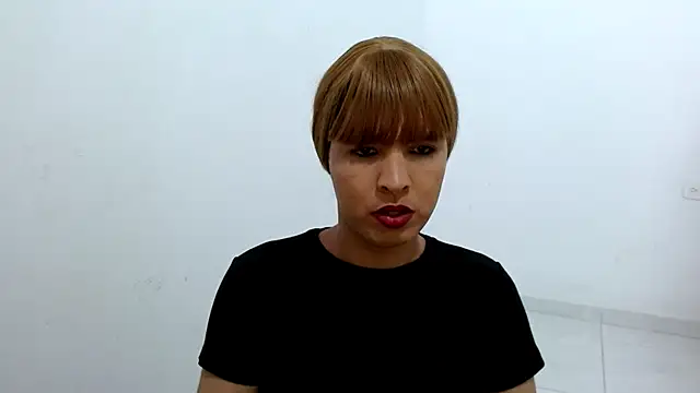 estefania224 webcam
