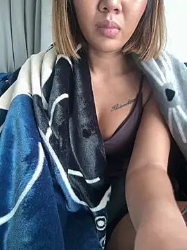 Alittleasiangirl webcam