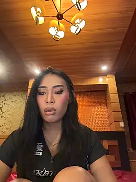 hugecock_tamira webcam