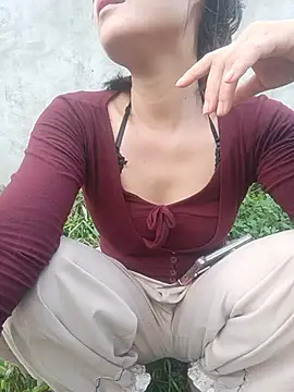 Linda-yiyi webcam