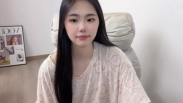 suki-1 live cam on StripChat