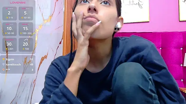 yourcuteneighbourr webcam