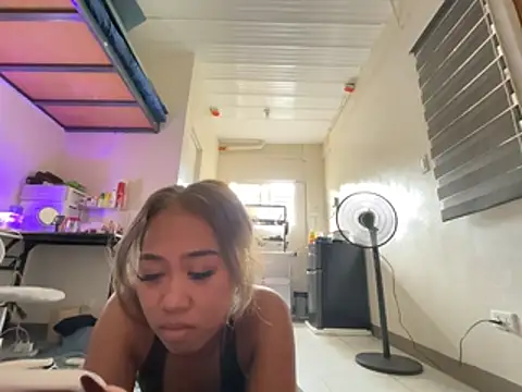 PinayLina18 webcam