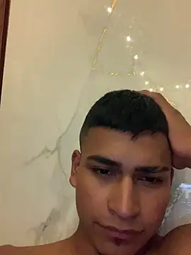 Emiliano_Reyes webcam