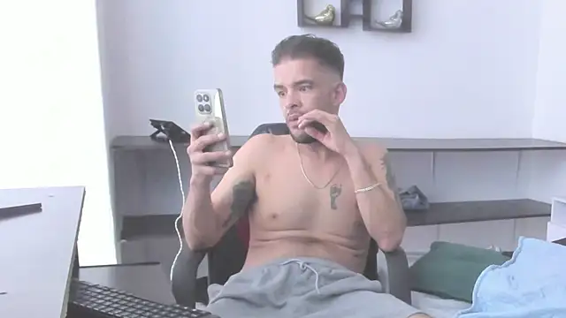 Mia_and_Erick webcam