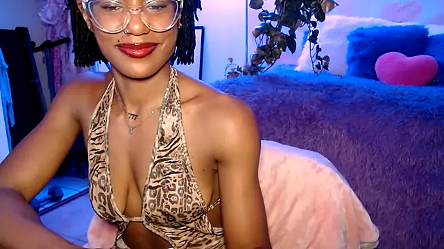CocoSage live sex cam