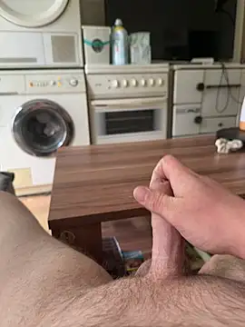 MatThiAs2806 live cam on StripChat