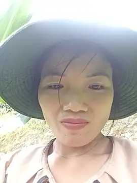 ngan-cute webcam