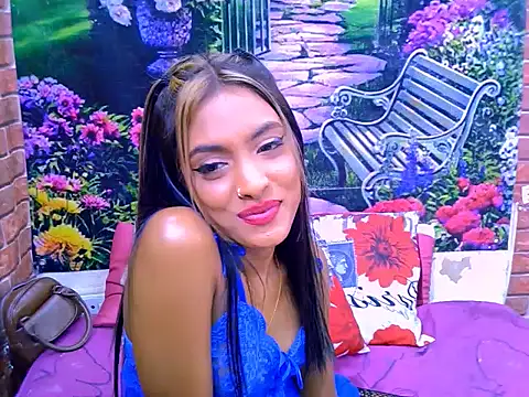 IndianPretty14u2Luv webcam