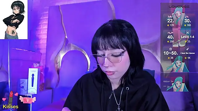 NaniiSisy webcam
