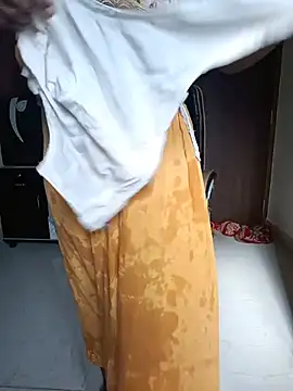 Tamil-hotwife webcam