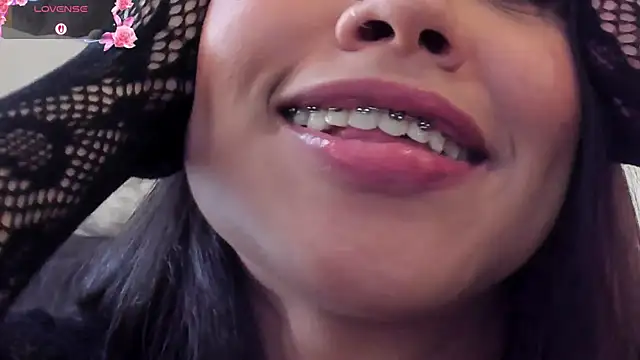 NaylaGrey webcam