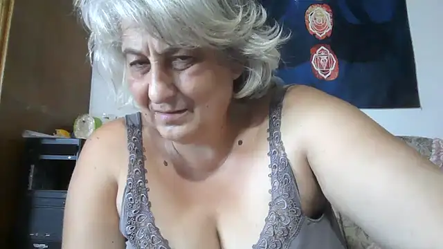 ExquisiteMature webcam