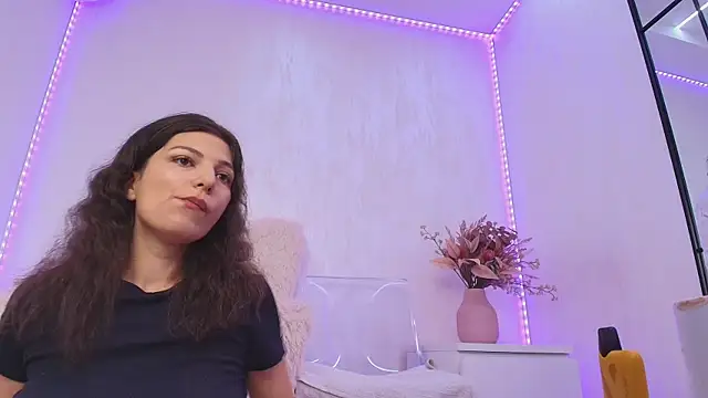 Anna_Lewis webcam