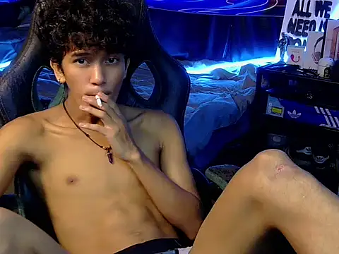 hugekenbigcock webcam