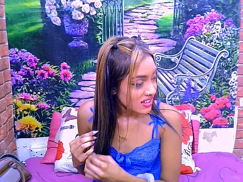 IndianPretty14u2Luv webcam