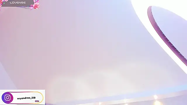 juliana_smithh webcam