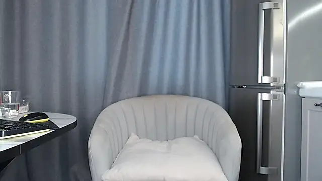 mark_kiss999 webcam