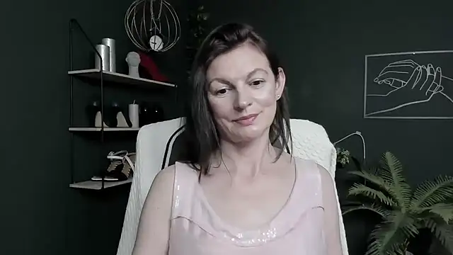 VivianWILD webcam