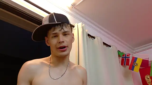 LoganSteel_ webcam