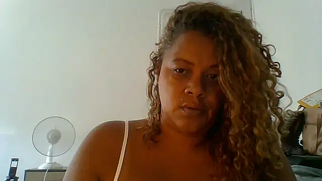DOMINATRICESANDRA webcam