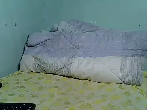 Pretty_nishy webcam
