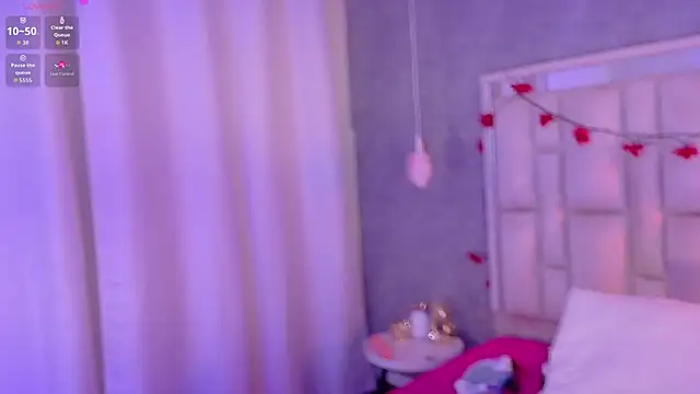 LunaRose18 webcam