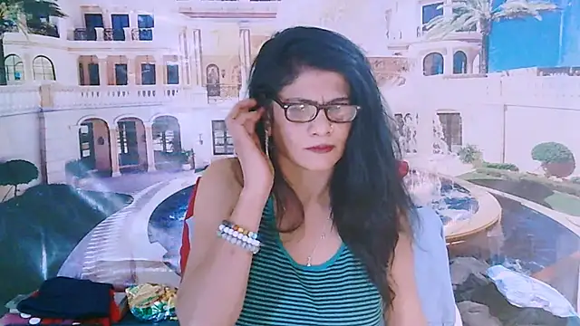 IndianAllure webcam