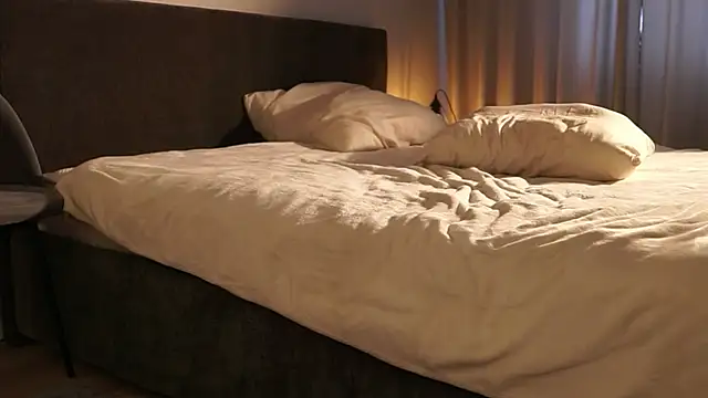 LettySlovacek webcam