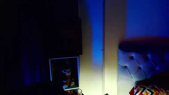 Angel_foxc13 webcam