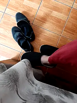 feet_toes webcam