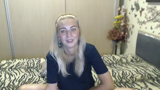 MirabelaSweet webcam