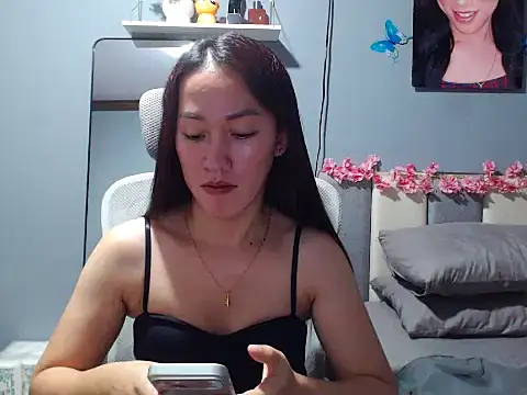 babysuckerxxx webcam