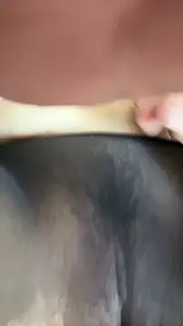 mo-mo-69 live cam on StripChat