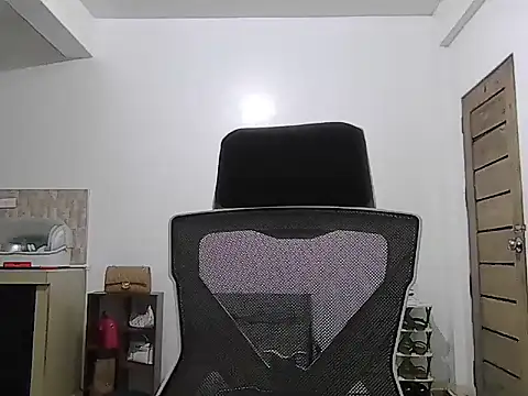 XxSensationSelena18 webcam