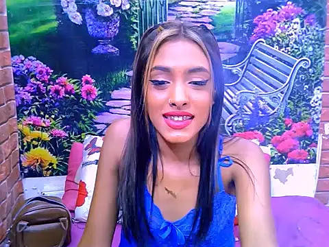 IndianPretty14u2Luv webcam