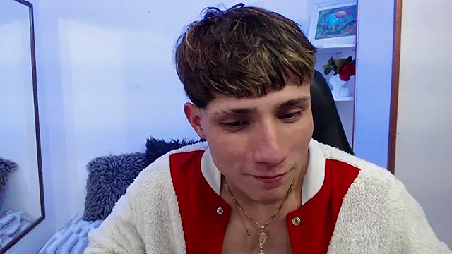yao_23 (M twink) - Oil massage ass & spanks hard