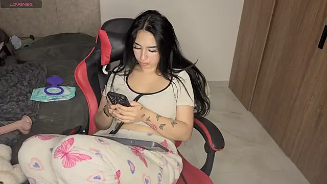 malory_tay11 - Malory_Tay11's free webcam - UK Sex Cams