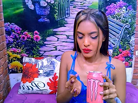IndianPretty14u2Luv webcam