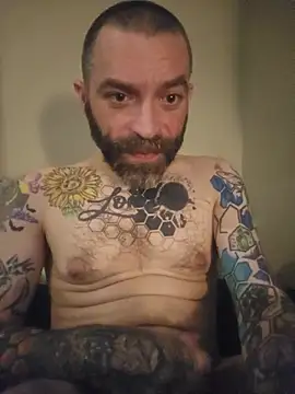 ThickCutValleyMan live sex cam
