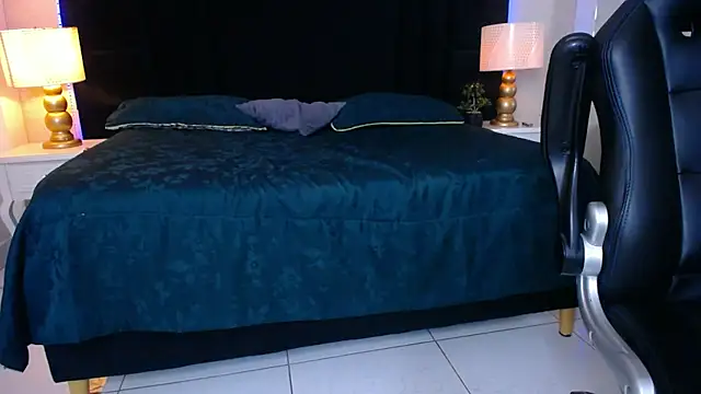 SkylerBigxxx webcam