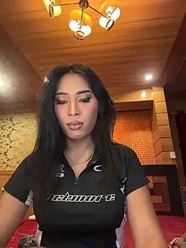 hugecock_tamira webcam