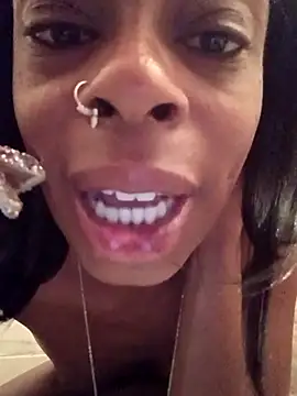 Jasmine_FullsShine webcam
