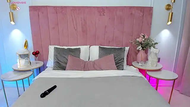 MilaVoxx webcam